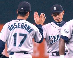 Mariners defeat Reds
